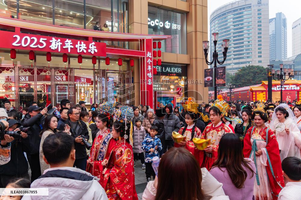 Hanfu Parade in Chongqing