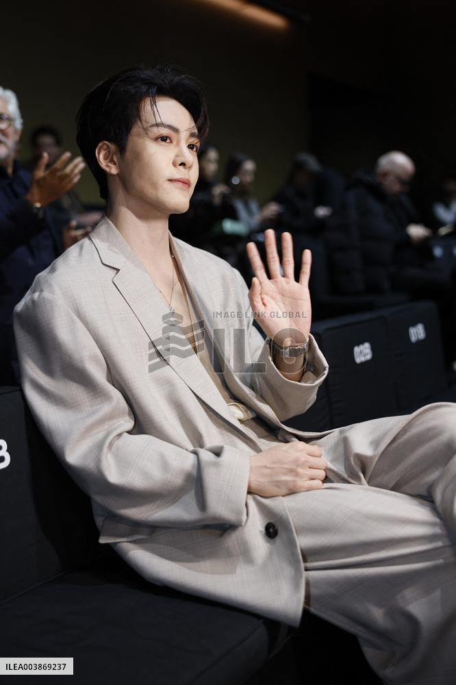 MFW - Emporio Armani Front Row