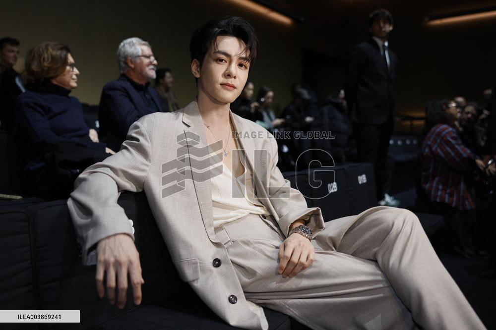 MFW - Emporio Armani Front Row