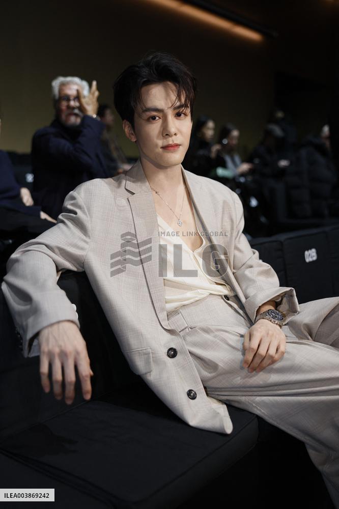 MFW - Emporio Armani Front Row