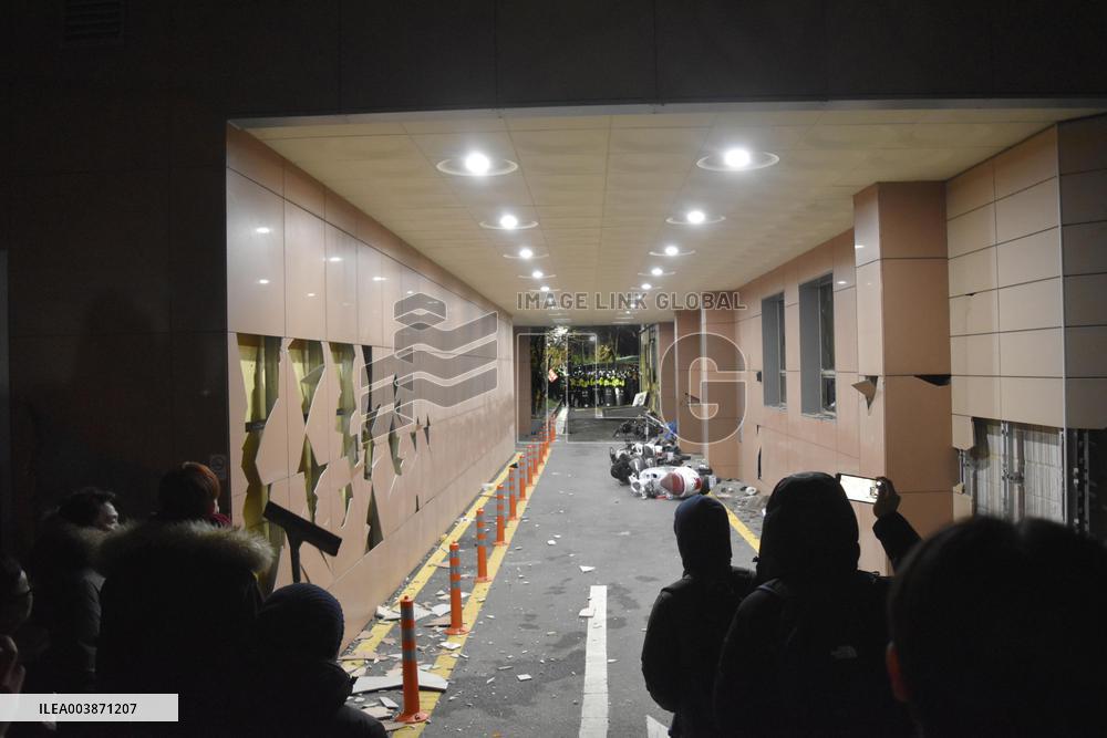 Vandalism by Yoon supporters