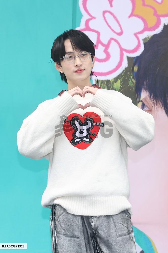 Singaporean Singer Kenny Khoo