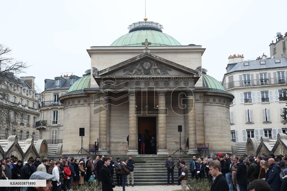 Exclusive - Louis Alphonse Of Bourbon At A Mass In Honor Of Louis Xvi - Paris