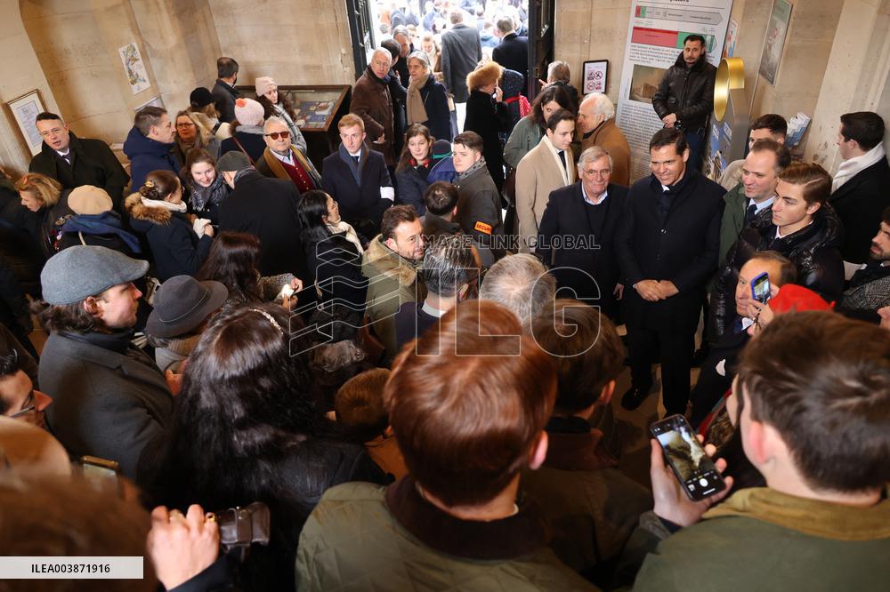 Exclusive - Louis Alphonse Of Bourbon At A Mass In Honor Of Louis Xvi - Paris