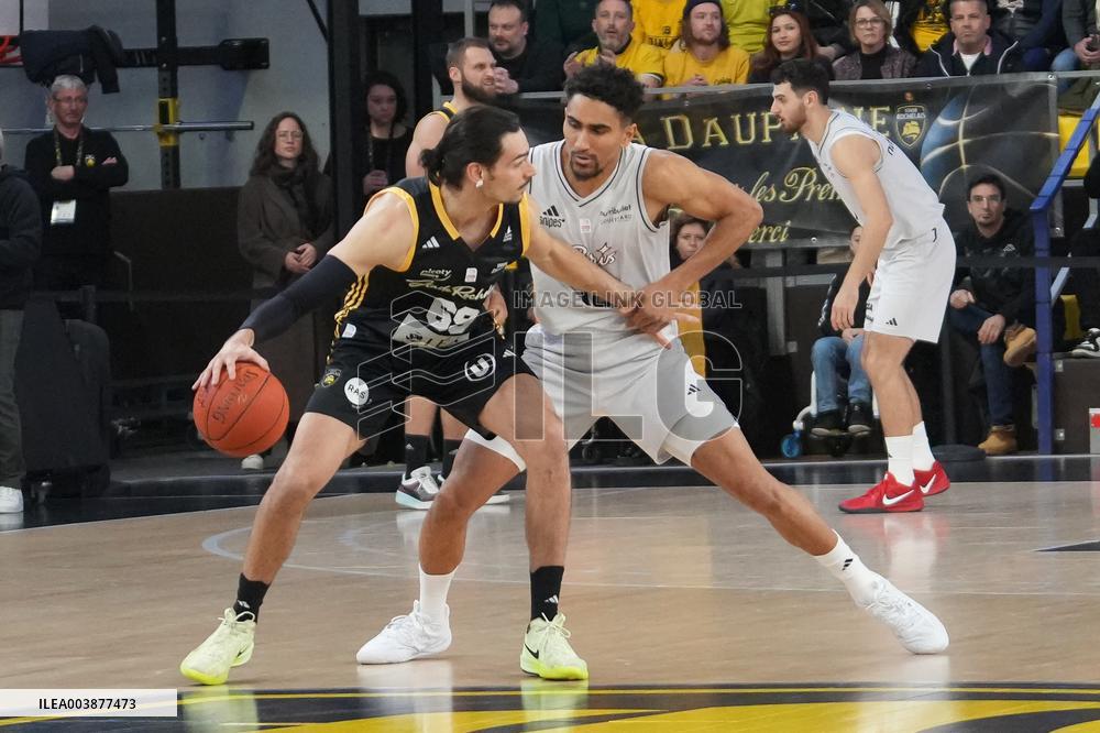 Basketball - La Rochelle V Paris