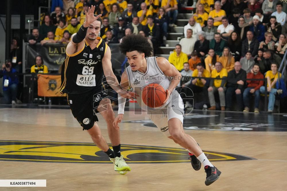 Basketball - La Rochelle V Paris