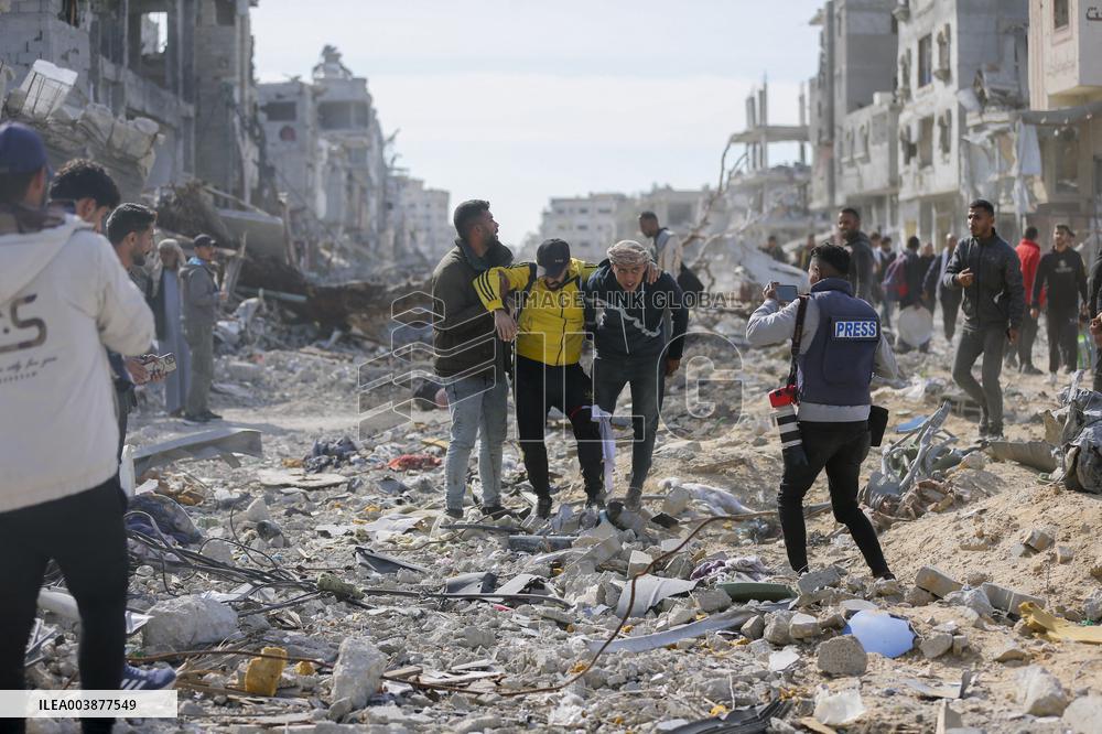 Displaced Residents Return To Their Homes After Over A Year Of Conflic - Gaza