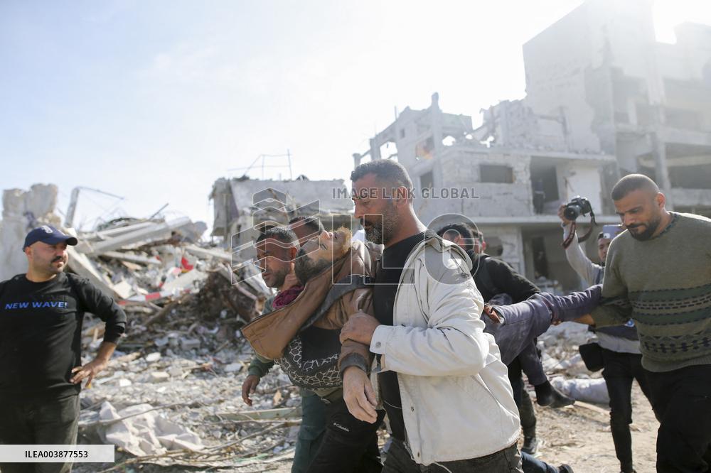 Displaced Residents Return To Their Homes After Over A Year Of Conflic - Gaza