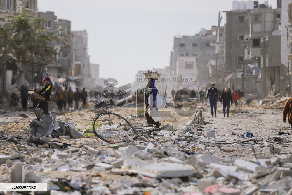 Displaced Residents Return To Their Homes After Over A Year Of Conflic - Gaza