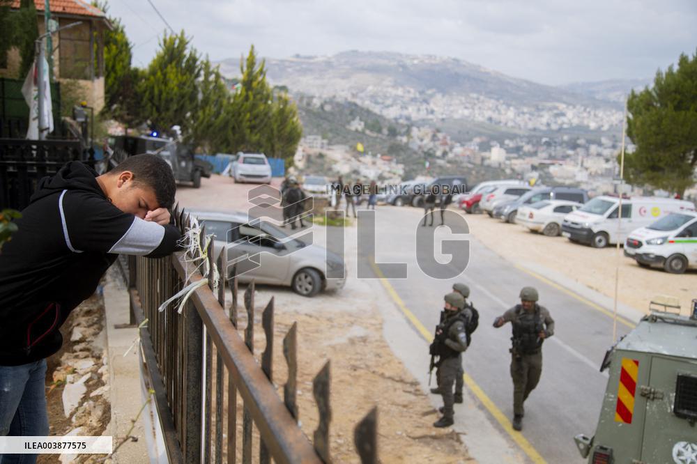 Israeli Occupation Forces Suppressed Palestinian Worshipers Near Mount Sbeih