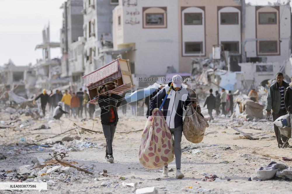 Displaced Residents Return To Their Homes After Over A Year Of Conflic - Gaza