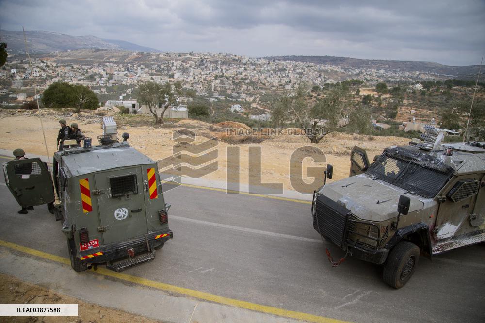 Israeli Occupation Forces Suppressed Palestinian Worshipers Near Mount Sbeih