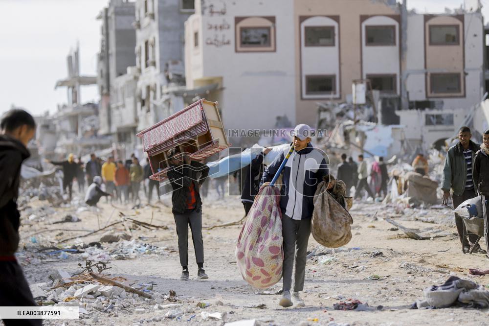 Displaced Residents Return To Their Homes After Over A Year Of Conflic - Gaza