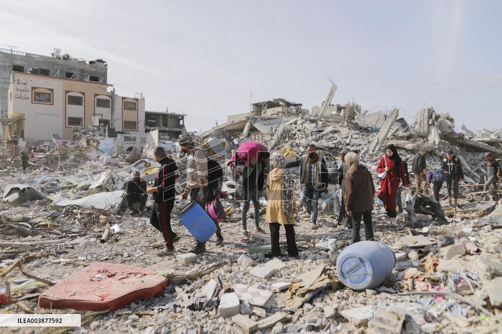 Displaced Residents Return To Their Homes After Over A Year Of Conflic - Gaza
