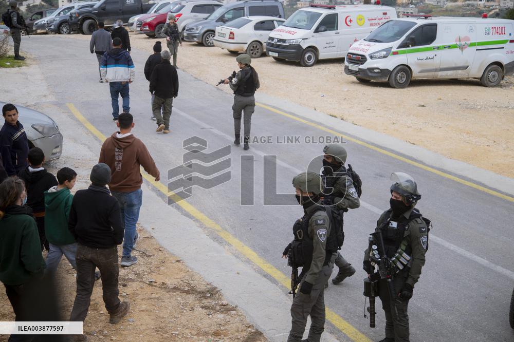 Israeli Occupation Forces Suppressed Palestinian Worshipers Near Mount Sbeih