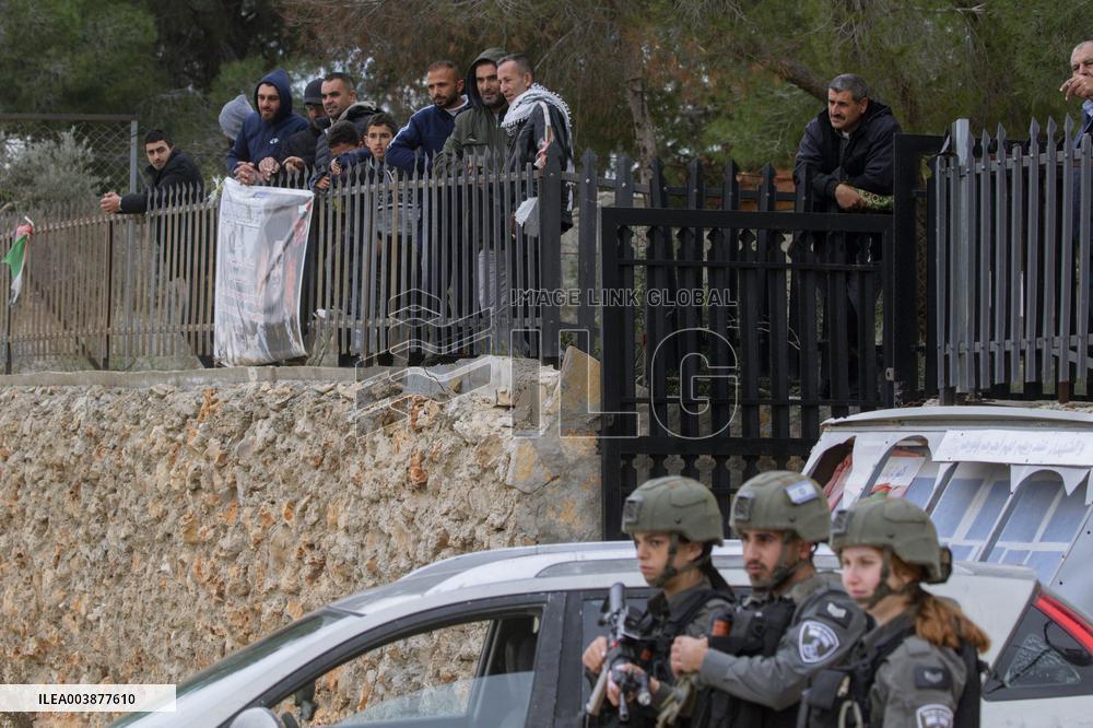 Israeli Occupation Forces Suppressed Palestinian Worshipers Near Mount Sbeih