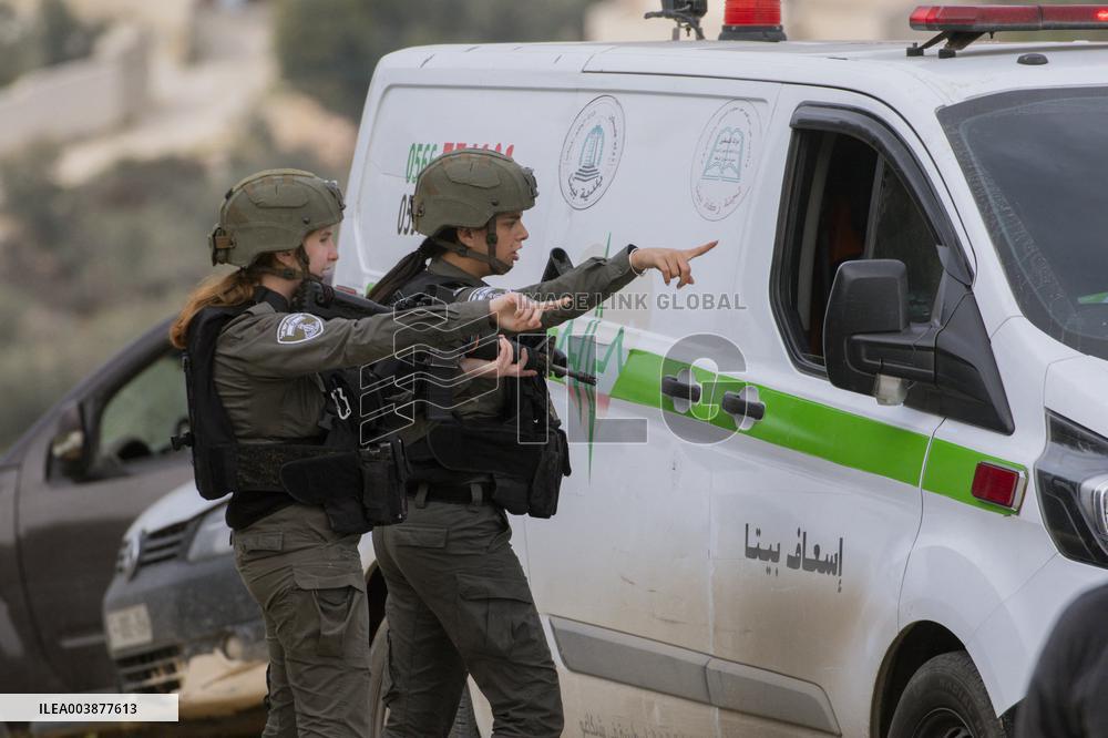 Israeli Occupation Forces Suppressed Palestinian Worshipers Near Mount Sbeih