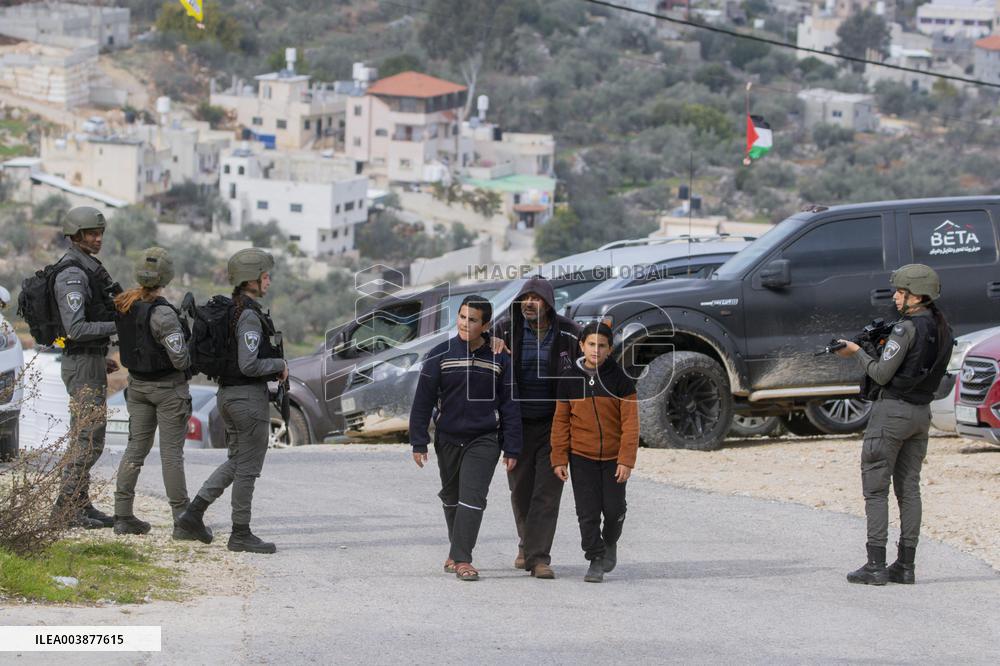 Israeli Occupation Forces Suppressed Palestinian Worshipers Near Mount Sbeih