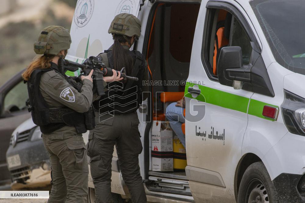 Israeli Occupation Forces Suppressed Palestinian Worshipers Near Mount Sbeih