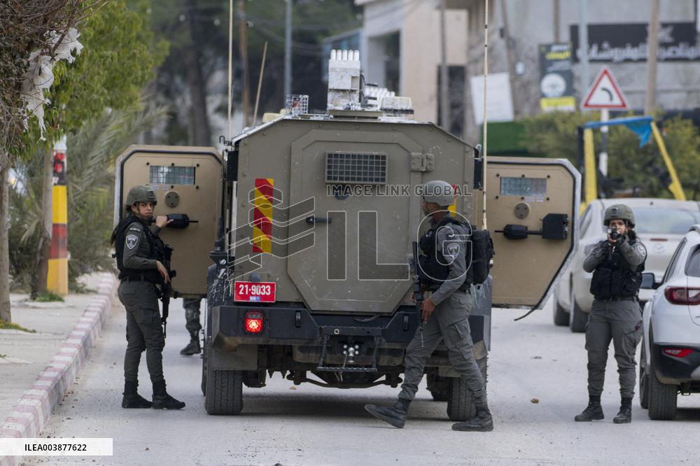 Israeli Occupation Forces Suppressed Palestinian Worshipers Near Mount Sbeih