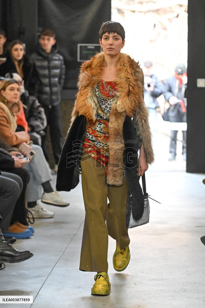 MFW - Simon Cracker Runway