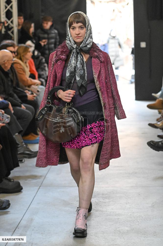 MFW - Simon Cracker Runway