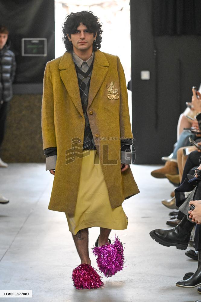 MFW - Simon Cracker Runway