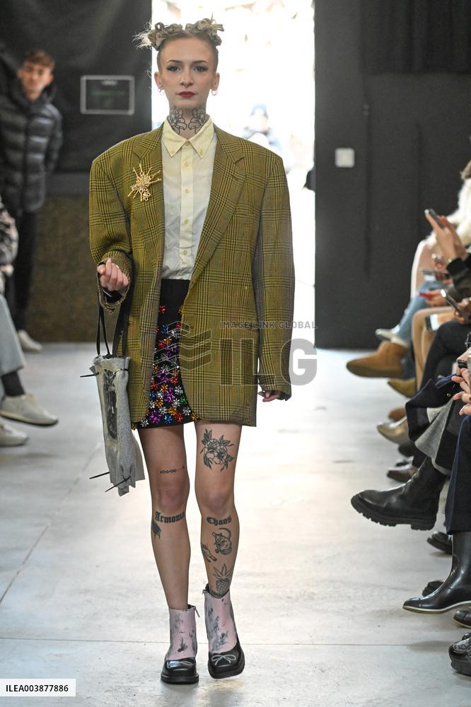 MFW - Simon Cracker Runway