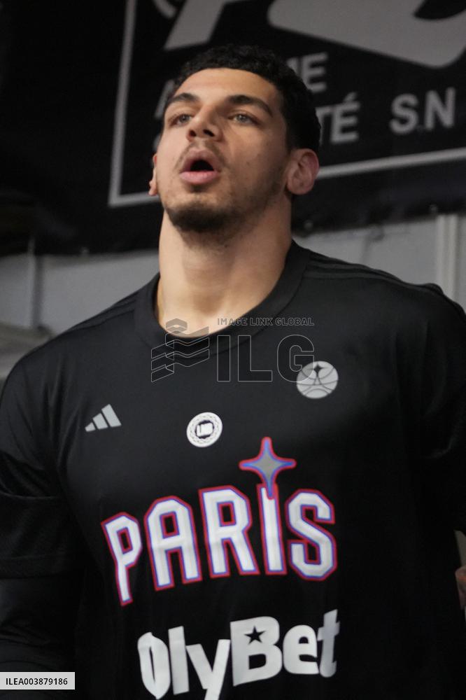 Basketball - La Rochelle V Paris