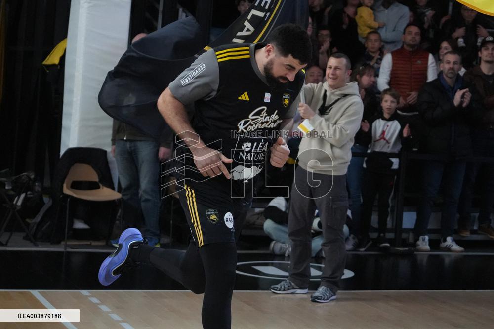 Basketball - La Rochelle V Paris