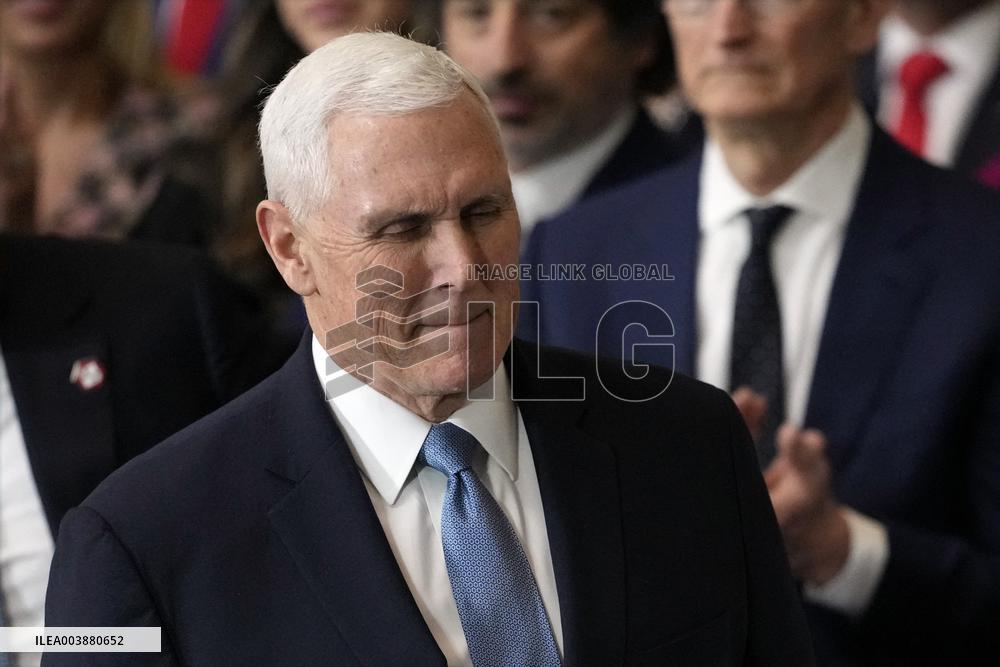 Trump and Vance Swearing-In Ceremony - USA
