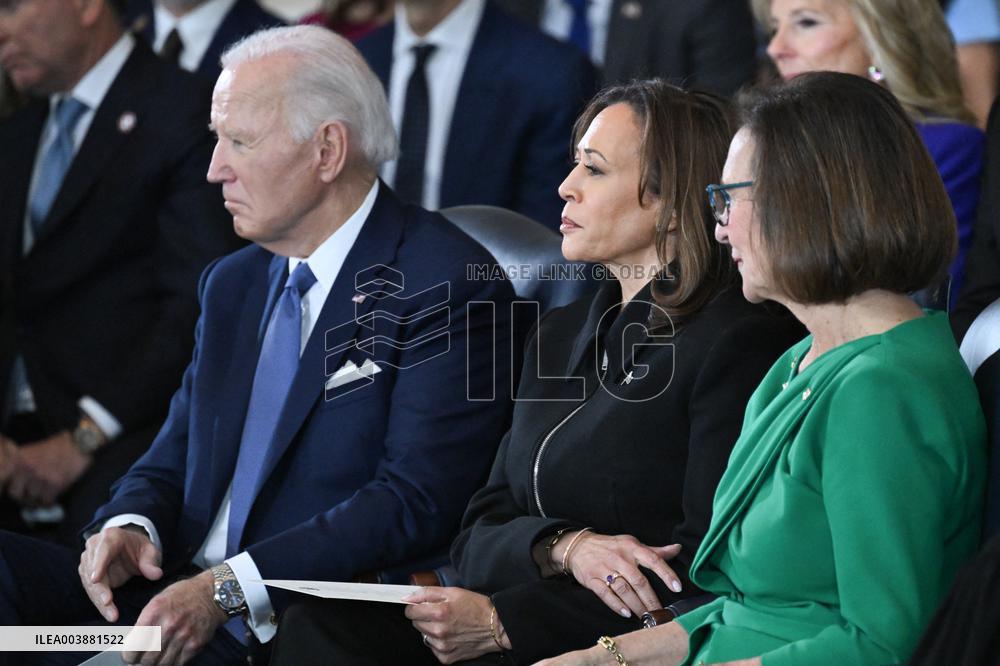 Trump and Vance Swearing-In Ceremony - USA