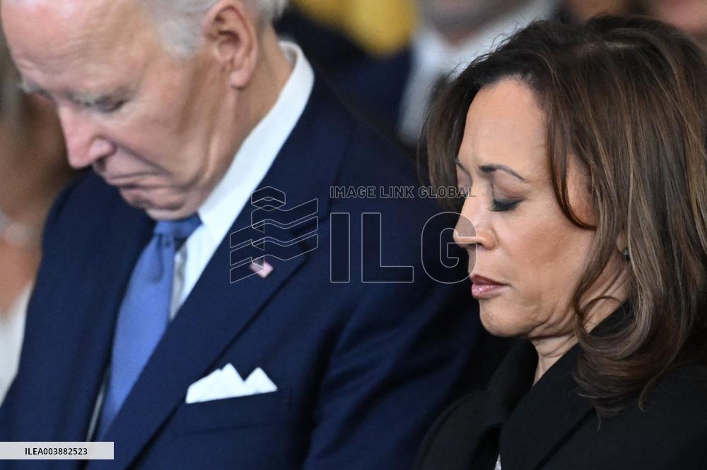 Christopher Macchio Performs National Anthem At Trump Inauguration - DC
