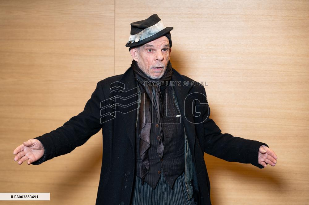 Brule Le Sang Premiere - Paris AJ