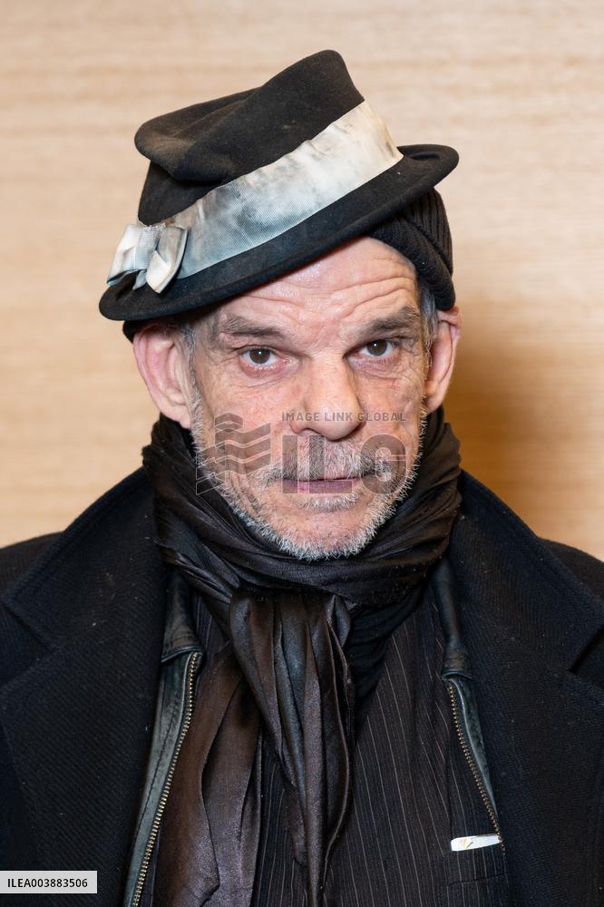 Brule Le Sang Premiere - Paris AJ