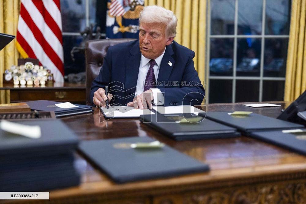 President Trump Numerous Executive Orders On The First Day Of His Presidency - DC