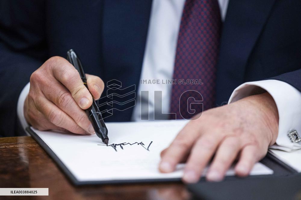 President Trump Numerous Executive Orders On The First Day Of His Presidency - DC