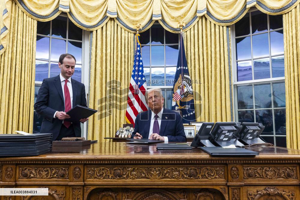 President Trump Numerous Executive Orders On The First Day Of His Presidency - DC