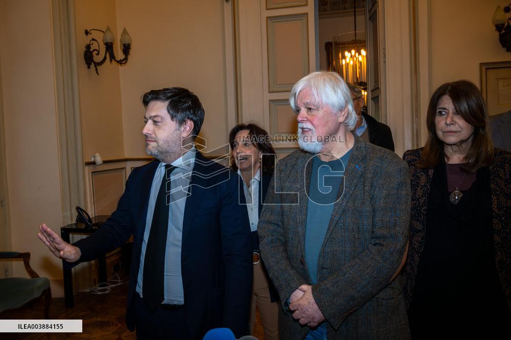 Paul Watson Meets With Mayor Benoit Payan - Marseille