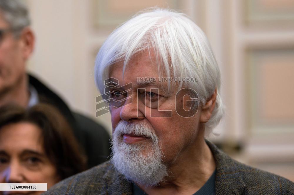 Paul Watson Meets With Mayor Benoit Payan - Marseille