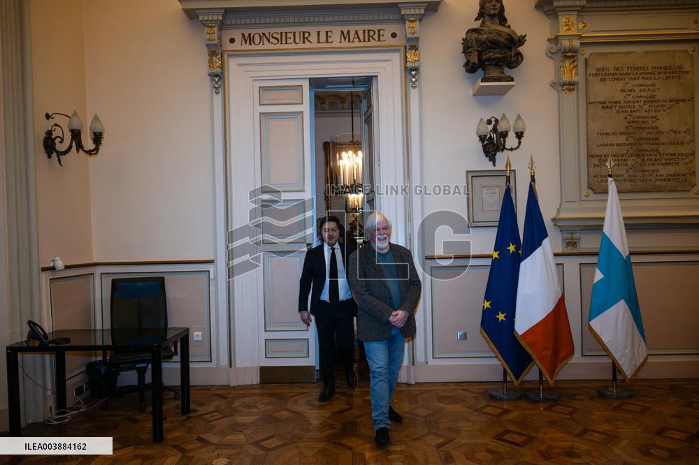 Paul Watson Meets With Mayor Benoit Payan - Marseille