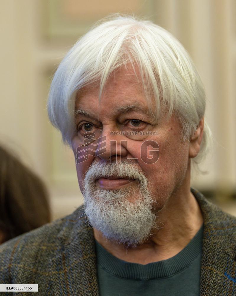 Paul Watson Meets With Mayor Benoit Payan - Marseille