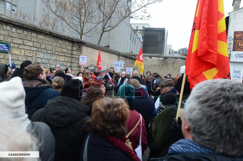 Rally Against The Replacement Of The Bichat And Beaujon Hospitals - Paris