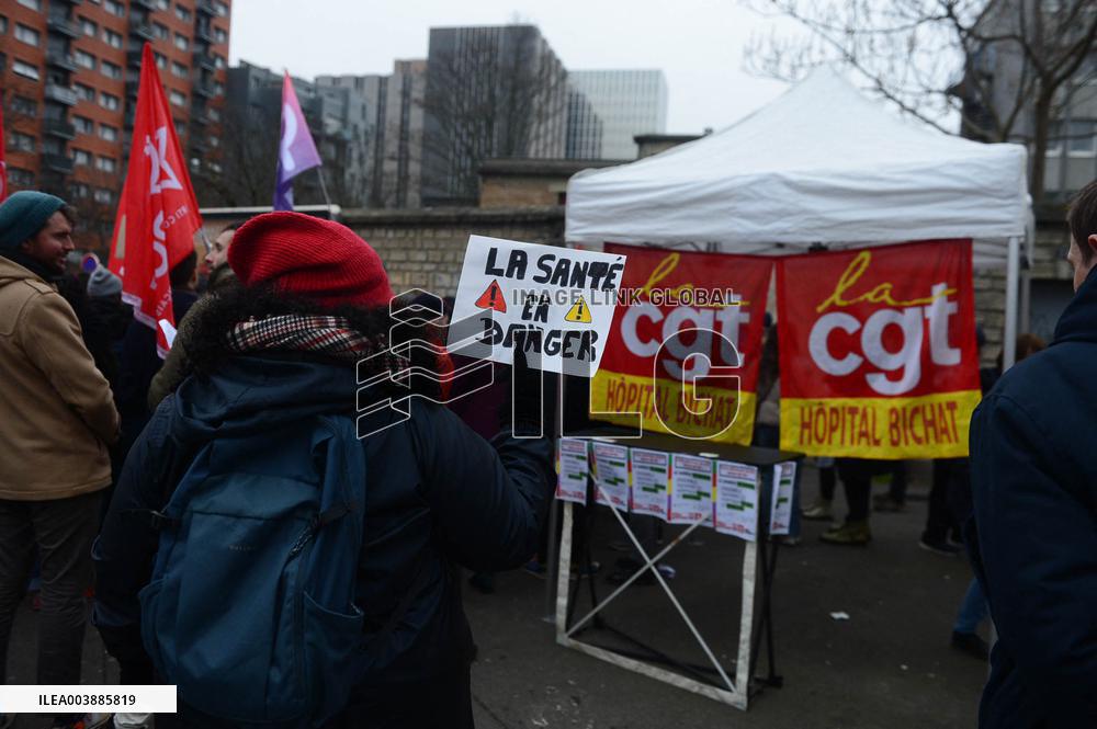 Rally Against The Replacement Of The Bichat And Beaujon Hospitals - Paris