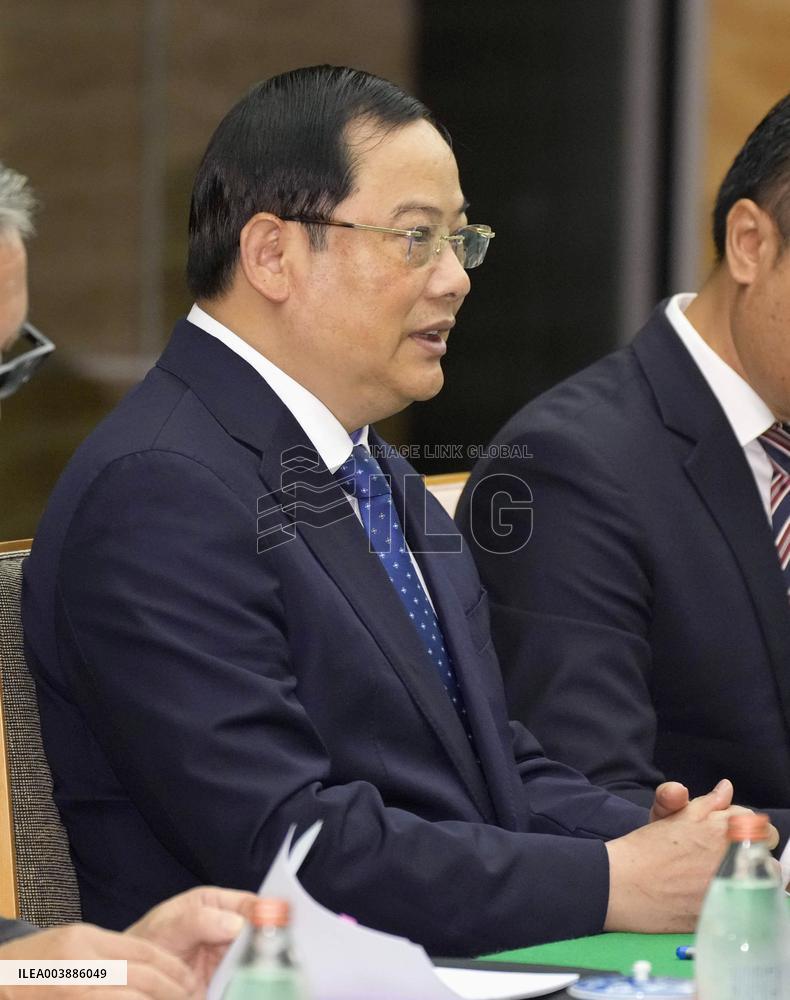 Japan-Laos summit talks