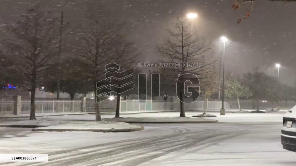 US: Rare Winter Storm Hits South, Bringing Heavy Snow, Sleet, And Ice 4