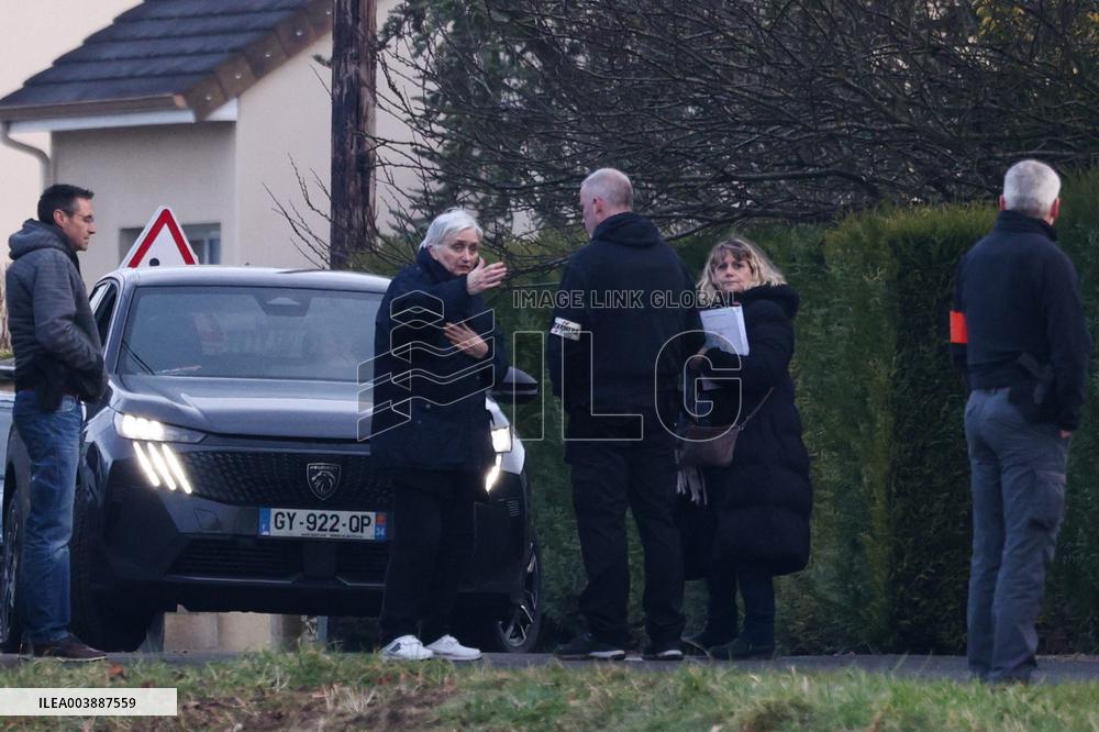 Monique Olivier During Lydie Loge's Research - Saint-Christophe-le-Jajole