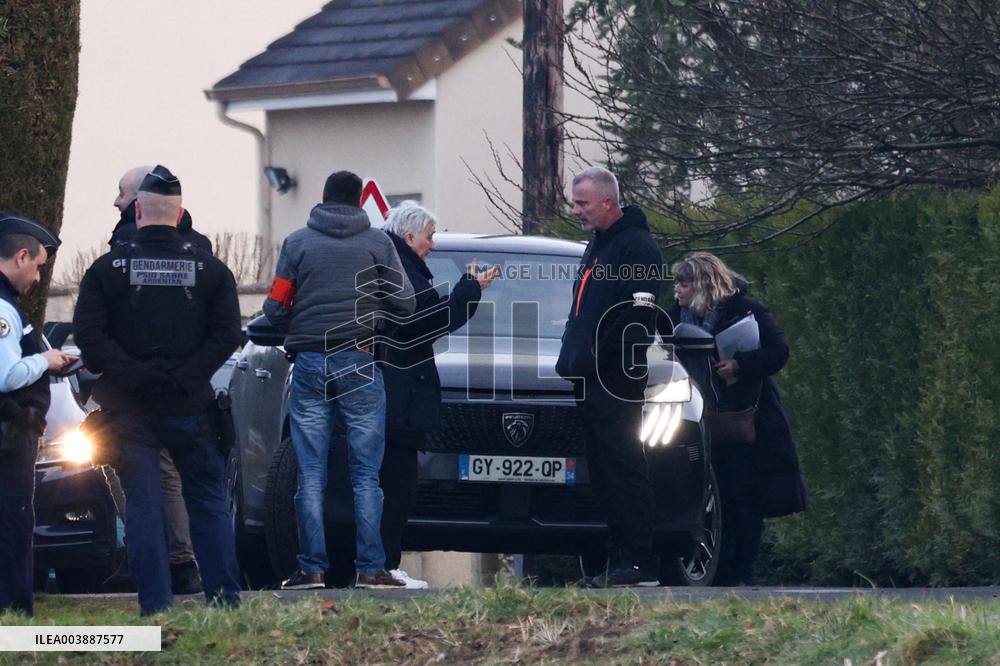 Monique Olivier During Lydie Loge's Research - Saint-Christophe-le-Jajole