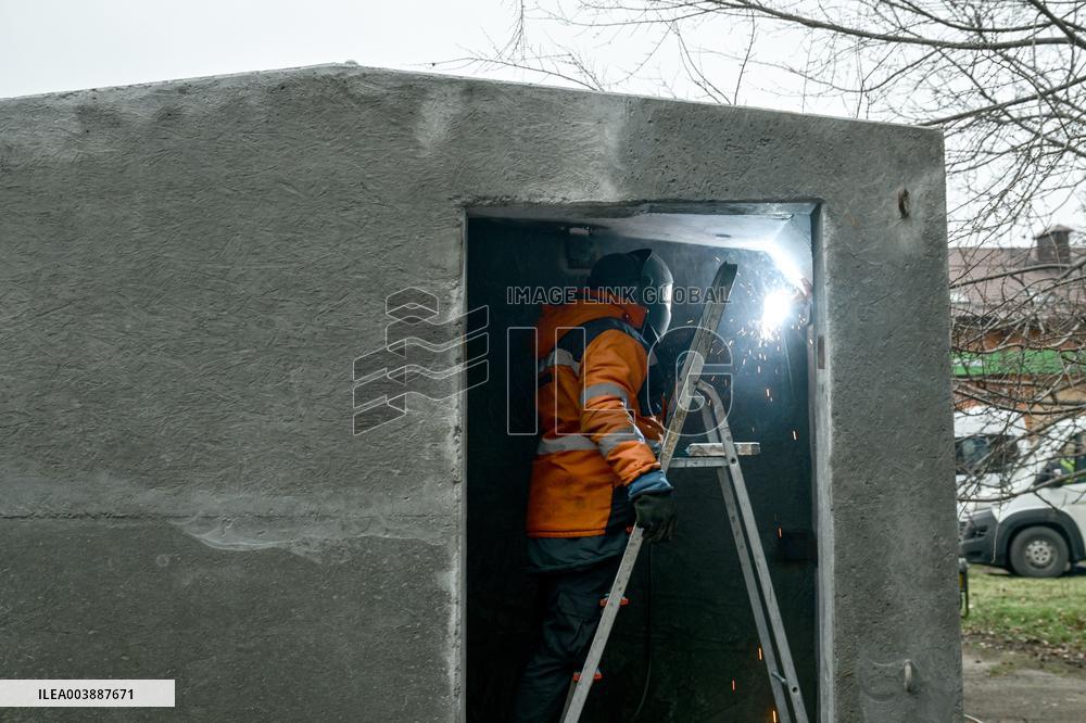 Bomb shelters installed in public spaces in Zaporizhzhia