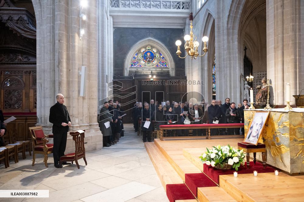 Tribute to King Louis XVI - Paris